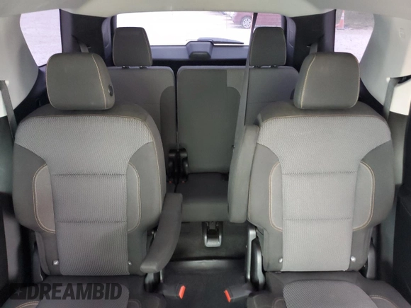 2018 Chevrolet Traverse LT Cloth with VIN 1GNERGKW8JJ159633, listed as a Copart auction lot 51517765 with 137,004 mi miles and Clean title. Bid and sale history available at DreamBid. Image 10.