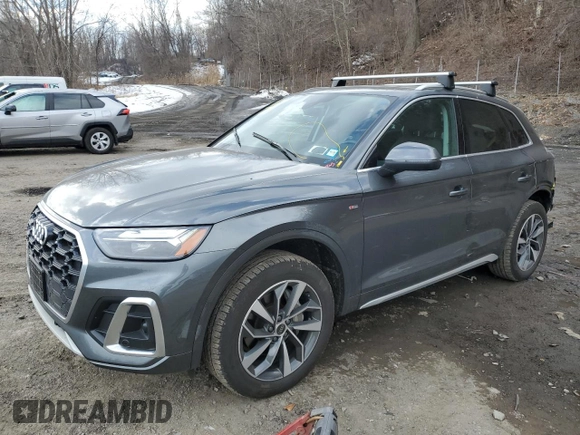 2024 Audi Q5 S line Premium with VIN WA1GAAFY5R2023624, listed as a Copart auction lot 42004095 with 24,041 mi miles and Salvage Title. Bid and sale history available at carsss.com. Image 1.