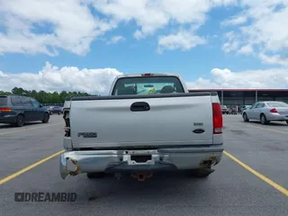 2004 Ford F-250 XL с VIN 1FTNF20L84EC26032, выставлен на аукционе IAAI как лот 42426809 с пробегом 203 584 миль миль и . История ставок и продаж доступна на DreamBid. Изображение 17.