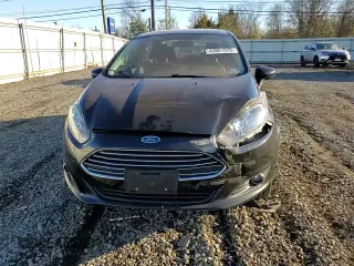 2019 Ford Fiesta SE z VIN 3FADP4BJXKM135891, wystawiony jako Copart lot #47369075 z przebiegiem 127 721 mil mil oraz Szkoda całkowita • Salvage title. Historia ofert i sprzedaży dostępna na DreamBid. Obrazek 10.