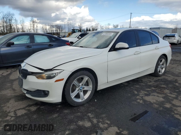 2013 BMW 3 Series 320i xDrive с VIN WBA3C3C54DF981883, выставлен на аукционе Copart как лот 47380385 с пробегом 191 534 миль миль и Списание • Salvage title. История ставок и продаж доступна на DreamBid. Изображение 1.