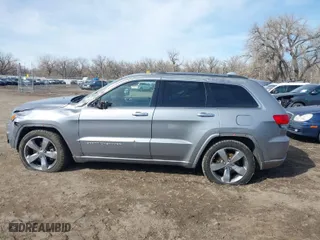 2014 Jeep Grand Cherokee Overland with VIN 1C4RJFCT8EC246264, listed as a IAAI auction lot 41692795 with 197,851 mi miles. Bid and sale history available at carsss.com. Image 14.