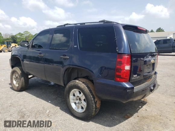 2007 Chevrolet Tahoe LT z VIN 1GNFC13JX7R114712, wystawiony jako Copart lot #62892205 z przebiegiem 295 890 mil mil oraz Szkoda całkowita • Salvage title. Historia ofert i sprzedaży dostępna na DreamBid. Obrazek 2.