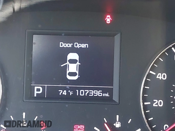 2015 Kia Cadenza Premium z VIN KNALN4D77F5177893, wystawiony jako IAAI lot #42261570 z przebiegiem 107 396 mil mil oraz . Historia ofert i sprzedaży dostępna na DreamBid. Obrazek 15.