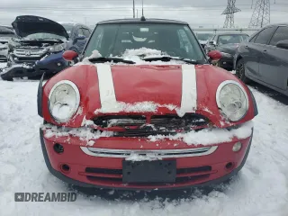 2005 MINI Convertible z VIN WMWRF33405TG11092, wystawiony jako Copart lot #84762004 z przebiegiem 94 895 mil mil oraz Szkoda całkowita • Salvage title. Historia ofert i sprzedaży dostępna na DreamBid. Obrazek 5.