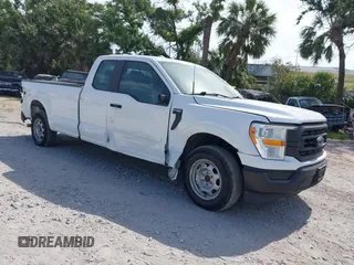 2022 Ford F-150 XL z VIN 1FTEX1CP1NKD27602, wystawiony jako IAAI lot #41949345 z przebiegiem 20 910 mil mil oraz . Historia ofert i sprzedaży dostępna na DreamBid. Obrazek 1.