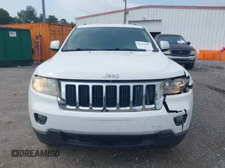 2013 Jeep Grand Cherokee Laredo с VIN 1C4RJEAG6DC647164, выставлен на аукционе IAAI как лот 42282295 с пробегом 128 511 миль миль и . История ставок и продаж доступна на DreamBid. Изображение 12.