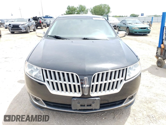 2012 Lincoln MKZ with VIN 3LNHL2JC0CR804314, listed as a Copart auction lot 60890755 with 81,715 mi miles and Salvage title. Bid and sale history available at DreamBid. Image 5.