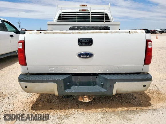 2010 Ford F-250 XL z VIN 1FTSX2B58AEA95811, wystawiony jako Copart lot #57290265 z przebiegiem 251 281 mil mil oraz Tytuł czysty. Historia ofert i sprzedaży dostępna na DreamBid. Obrazek 6.