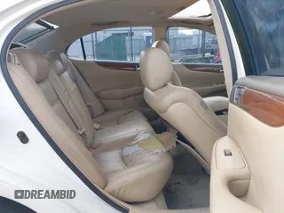 2005 Lexus ES 330 with VIN JTHBA30GX55078475, listed as a IAAI auction lot 41742679 with 212,405 mi miles. Bid and sale history available at carsss.com. Image 8.