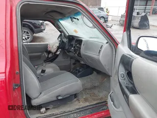 1998 Ford Ranger XL with VIN 1FTZR15XXWTA25035, listed as a IAAI auction lot 41811654 with 192,824 mi miles. Bid and sale history available at carsss.com. Image 5.