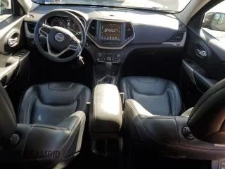 2017 Jeep Cherokee Limited with VIN 1C4PJLDS2HW654788, listed as a Copart auction lot 88324255 with 21,545 mi miles and Salvage Title. Bid and sale history available at carsss.com. Image 8.