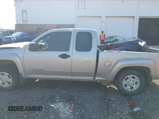 2005 GMC Canyon SLE Z71 with VIN 1GTDS196558220056, listed as a IAAI auction lot 39811631 with 274,702 mi miles. Bid and sale history available at carsss.com. Image 14.