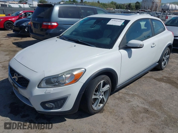 2013 Volvo C30 T5 with VIN YV1672MK1D2301684, listed as a IAAI auction lot 42041442 with 112,034 mi miles and . Bid and sale history available at DreamBid. Image 18.