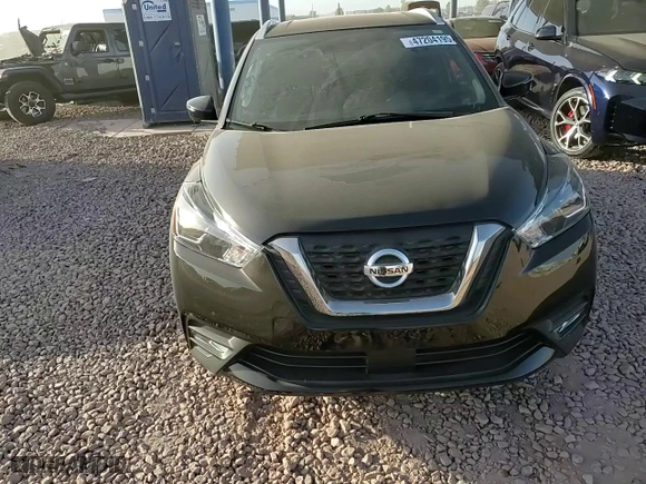 2020 Nissan Kicks SR with VIN 3N1CP5DV0LL572837, listed as a Copart auction lot 47204195 with 38,296 mi miles and Salvage Title. Bid and sale history available at carsss.com. Image 11.