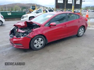 2015 Kia Forte LX with VIN KNAFX4A69F5427203, listed as a IAAI auction lot 41961590 with 176,599 mi miles. Bid and sale history available at carsss.com. Image 17.