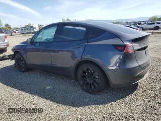 2022 Tesla Model Y Long Range z VIN 7SAYGDEE5NF367885, wystawiony jako Copart lot #52944795 z przebiegiem Nie podano mil oraz Szkoda całkowita • Salvage title. Historia ofert i sprzedaży dostępna na DreamBid. Obrazek 2.