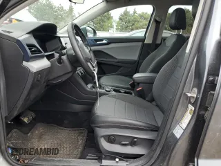 2022 Volkswagen Taos SE z VIN 3VVLX7B28NM041868, wystawiony jako Copart lot #53472735 z przebiegiem 80 509 mil mil oraz Szkody całkowita. Historia ofert i sprzedaży dostępna na DreamBid. Obrazek 7.