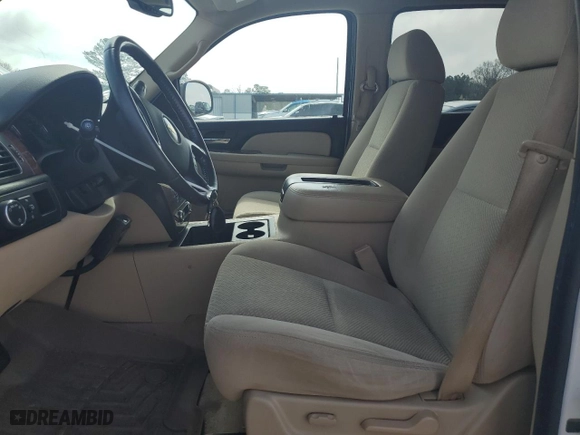 2007 Chevrolet Suburban LT with VIN 1GNFC16J27J214071, listed as a Copart auction lot 49288855 with 195,538 mi miles and Clean Title. Bid and sale history available at carsss.com. Image 7.