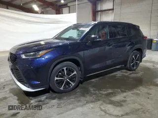 2022 Toyota Highlander XSE with VIN 5TDLZRBHXNS256757, listed as a Copart auction lot 60816885 with 60,255 mi miles and Salvage title. Bid and sale history available at DreamBid. Image 1.