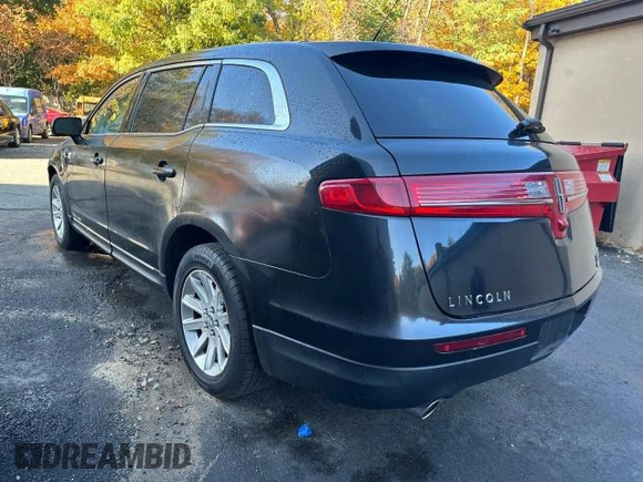 2015 Lincoln MKT with VIN 2LMHJ5NK0FBL03293, listed as a Copart auction lot 77810284 with 115,725 mi miles and Clean Title. Bid and sale history available at DreamBid. Image 3.