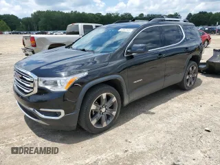 2017 GMC Acadia SLT z VIN 1GKKNWLSXHZ281262, wystawiony jako Copart lot #62867505 z przebiegiem 103 240 mil mil oraz Czysty tytuł • Clean title. Historia ofert i sprzedaży dostępna na DreamBid. Obrazek 1.