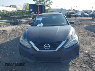 2018 Nissan Altima SV with VIN 1N4AL3AP0JC208507, listed as a IAAI auction lot 42171391 with 181,210 mi miles and . Bid and sale history available at carsss.com. Image 13.