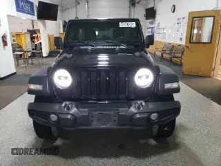 2022 Jeep Wrangler Unlimited Sport with VIN 1C4HJXDN1NW131568, listed as a Copart auction lot 46067685 with 45,609 mi miles and Clean Title. Bid and sale history available at DreamBid. Image 5.
