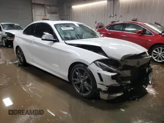 2016 BMW 2 Series M235i xDrive with VIN WBA1J9C50GV372185, listed as a Copart auction lot 88039785 with 84,187 mi miles and Salvage Title. Bid and sale history available at carsss.com. Image 4.