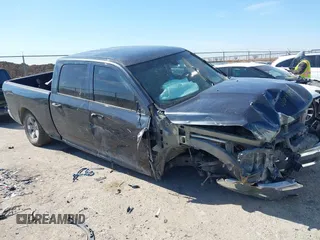 2019 Ram 1500 Tradesman z VIN 1C6RR6ST7KS546087, wystawiony jako IAAI lot #41553722 z przebiegiem Nie podano mil oraz . Historia ofert i sprzedaży dostępna na DreamBid. Obrazek 12.