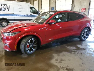 2021 Ford Mustang Mach-E Premium с VIN 3FMTK3SU9MMA07276, выставлен на аукционе Copart как лот 62996745 с пробегом 47 682 миль миль и Списание • Salvage title. История ставок и продаж доступна на DreamBid. Изображение 1.
