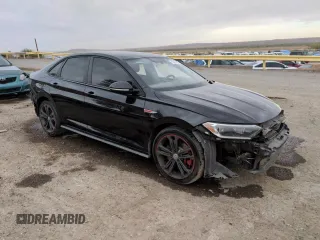 2019 Volkswagen Jetta GLI S z VIN 3VW6T7BU7KM177605, wystawiony jako Copart lot #52334375 z przebiegiem 97 162 mil mil oraz Szkoda całkowita • Salvage title. Historia ofert i sprzedaży dostępna na DreamBid. Obrazek 4.