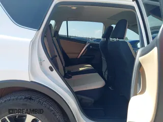 2018 Toyota RAV4 XLE с VIN JTMWFREV7JJ735295, выставлен на аукционе IAAI как лот 42452894 с пробегом 103 974 миль миль и . История ставок и продаж доступна на DreamBid. Изображение 8.
