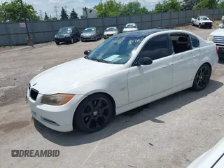 2007 BMW 3 Series 335i с VIN WBAVB73597VH21480, выставлен на аукционе IAAI как лот 42629278 с пробегом 140 725 миль миль и . История ставок и продаж доступна на DreamBid. Изображение 2.