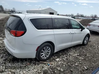 2017 Chrysler Pacifica Touring with VIN 2C4RC1DG5HR518845, listed as a Copart auction lot 51566695 with 100,214 mi miles and Salvage Title. Bid and sale history available at DreamBid. Image 3.