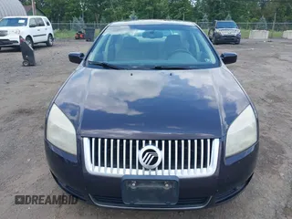 2007 Mercury Milan Premier with VIN 3MEHM02107R613757, listed as a IAAI auction lot 42732989 with 130,400 mi miles and . Bid and sale history available at DreamBid. Image 6.