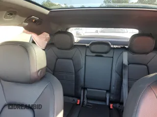 2023 Porsche Cayenne z VIN WP1BA2AYXPDA25379, wystawiony jako Copart lot #38891303 z przebiegiem Nie podano mil oraz . Historia ofert i sprzedaży dostępna na DreamBid. Obrazek 10.