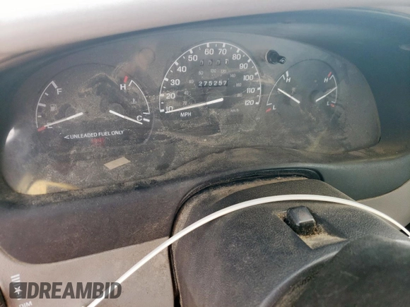 1996 Ford Ranger XL z VIN 1FTCR10A6TPB57691, wystawiony jako Copart lot #57167995 z przebiegiem 275 257 mil mil oraz Szkoda całkowita • Salvage title. Historia ofert i sprzedaży dostępna na DreamBid. Obrazek 9.