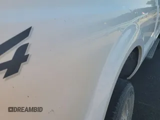 2002 Ford F-350 XL with VIN 1FTSX31F62EC42774, listed as a IAAI auction lot 42566371 with 197,792 mi miles and . Bid and sale history available at DreamBid. Image 26.