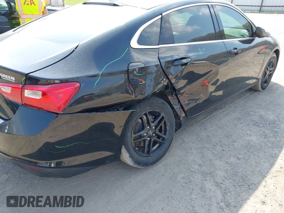 2019 Chevrolet Malibu LS z VIN 1G1ZB5STXKF177623, wystawiony jako IAAI lot #42017920 z przebiegiem 56 590 mil mil oraz . Historia ofert i sprzedaży dostępna na DreamBid. Obrazek 6.