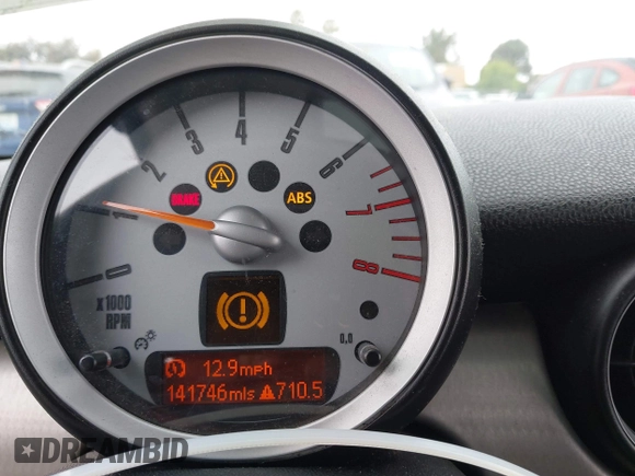 2009 MINI Hardtop S with VIN WMWMF735X9TT94065, listed as a IAAI auction lot 42183487 with 141,746 mi miles and . Bid and sale history available at DreamBid. Image 7.