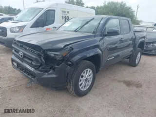 2024 Toyota Tacoma 2WD SR5 with VIN 3TMKB5FN5RM010021, listed as a IAAI auction lot 41939127 with 13,590 mi miles. Bid and sale history available at carsss.com. Image 17.