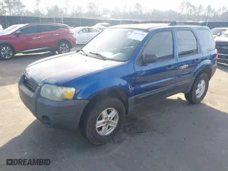 2007 Ford Escape XLS with VIN 1FMYU02Z37KB37995, listed as a IAAI auction lot 41641769 with 199,045 mi miles. Bid and sale history available at carsss.com. Image 17.