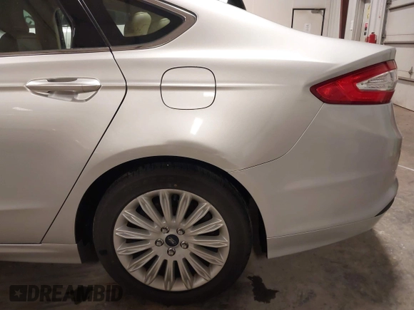 2015 Ford Fusion SE Hybrid with VIN 3FA6P0LU7FR266702, listed as a IAAI auction lot 41390791 with 94,465 mi miles. Bid and sale history available at carsss.com. Image 18.