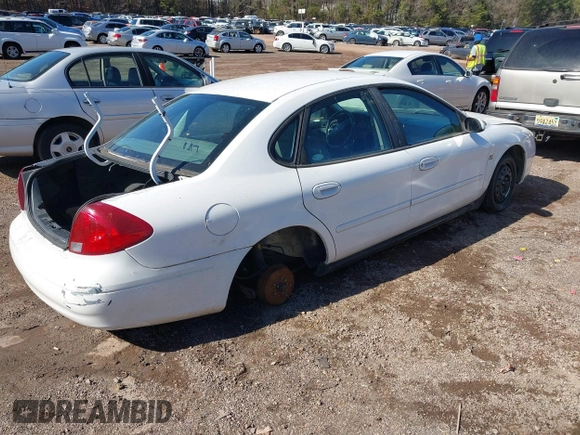 2002 Ford Taurus SES Standard with VIN 1FAFP55S82A121696, listed as a IAAI auction lot 41495902 with 275,166 mi miles. Bid and sale history available at carsss.com. Image 4.