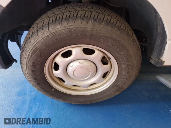 2013 Ford F-150 XL with VIN 1FTNF1CF6DKE52782, listed as a IAAI auction lot 42731656 with 170,900 mi miles and . Bid and sale history available at DreamBid. Image 8.