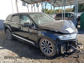 2017 Audi Q7 Premium with VIN WA1AAAF76HD049276, listed as a IAAI auction lot 40661080 with 84,057 mi miles and . Bid and sale history available at DreamBid. Image 1.
