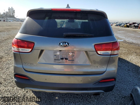2018 Kia Sorento EX with VIN 5XYPH4A56JG355193, listed as a Copart auction lot 45182745 with 101,249 mi miles and Salvage Title. Bid and sale history available at DreamBid. Image 6.