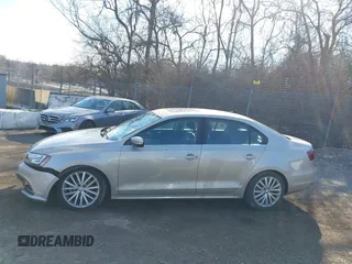 2016 Volkswagen Jetta Sedan 1.8T SEL with VIN 3VWL07AJ0GM313695, listed as a IAAI auction lot 41523515 with 94,212 mi miles. Bid and sale history available at carsss.com. Image 14.