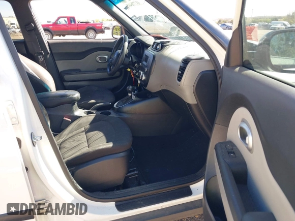 2016 Kia Soul with VIN KNDJN2A27G7395720, listed as a IAAI auction lot 41776445 with 168,975 mi miles and . Bid and sale history available at DreamBid. Image 5.